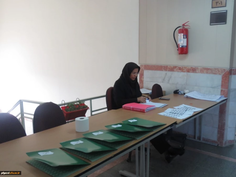 گزارش تصویری از برگزاری امتحانات دی ماه 97 در پردیس فاطمه الزهرا (س) یزد 3