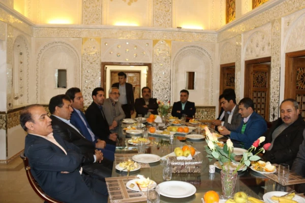 برگزاری جلسه هم اندیشی اساتید پردیس های دانشگاه فرهنگیان استان یزد
 6