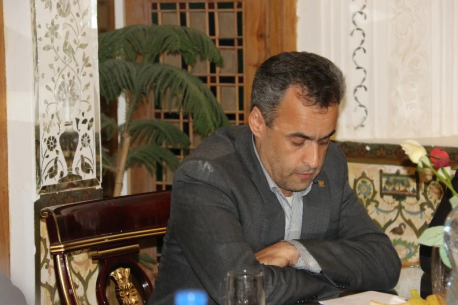 برگزاری جلسه هم اندیشی اساتید پردیس های دانشگاه فرهنگیان استان یزد
 7