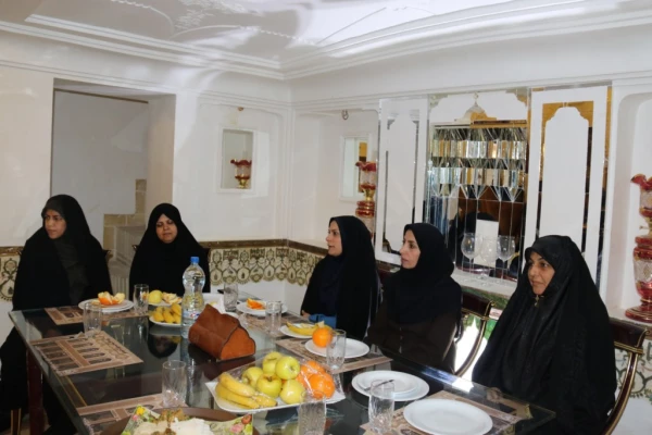 برگزاری جلسه هم اندیشی اساتید پردیس های دانشگاه فرهنگیان استان یزد
 8