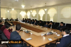 دومین جلسه هم اندیشی نمایندگان کلاس های آموزشی با حضور مدیر امور پردیس های استان یزد
 3