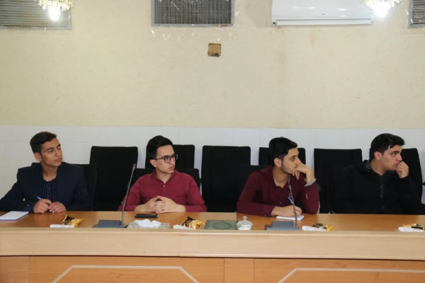 دومین جلسه هم اندیشی نمایندگان کلاس های آموزشی با حضور مدیر امور پردیس های استان یزد
 5