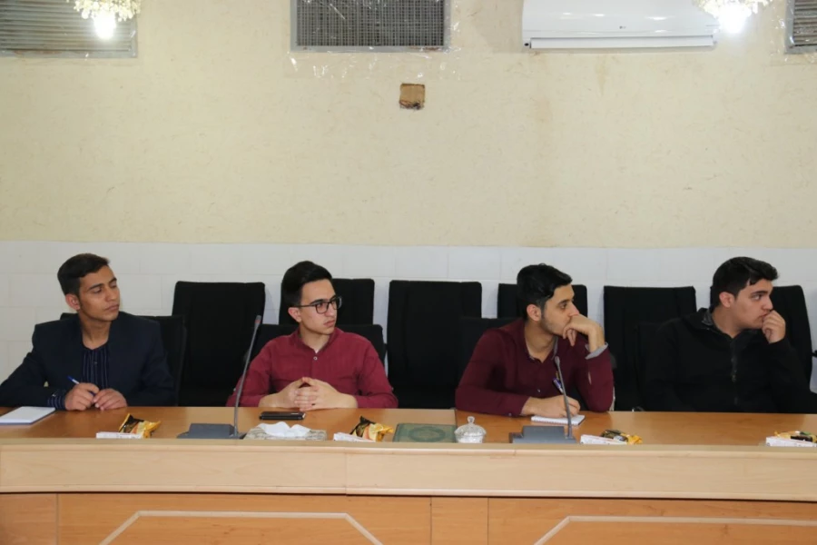 دومین جلسه هم اندیشی نمایندگان کلاس های آموزشی با حضور مدیر امور پردیس های استان یزد
 5