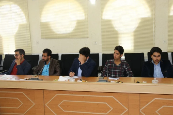 دومین جلسه هم اندیشی نمایندگان کلاس های آموزشی با حضور مدیر امور پردیس های استان یزد
 9