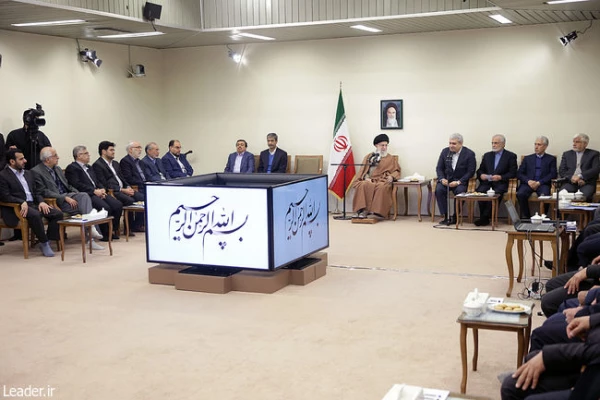 رهبر معظم انقلاب اسلامی در دیدار مسئولان و محققان ستاد توسعه علوم شناختی: شتاب حرکت علمی کشور به هیچ وجه کُند یا متوقف نشود