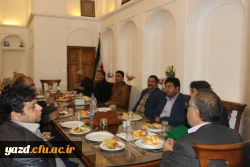 نشست صمیمانه کارکنان پردیس های استانی به منظور قدردانی از زحمات آن ها در برگزاری امتحانات نیم سال اول
 5