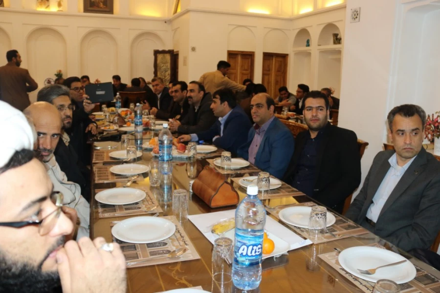 نشست صمیمانه کارکنان پردیس های استانی به منظور قدردانی از زحمات آن ها در برگزاری امتحانات نیم سال اول
 6