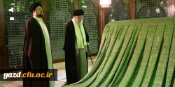 در آستانه دهه فجر و چهلمین سالروز پیروزی شکوهمند انقلاب اسلامی؛
رهبر انقلاب اسلامی در مرقد امام خمینی(ره) وگلزار شهدا حضور یافتند