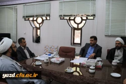 دیدار مسئولین بسیج دانشجویی استان یزد با مدیر امور پردیس های استان در ایام الله دهه فجر
 3