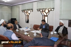 دیدار مسئولین بسیج دانشجویی استان یزد با مدیر امور پردیس های استان در ایام الله دهه فجر
 4