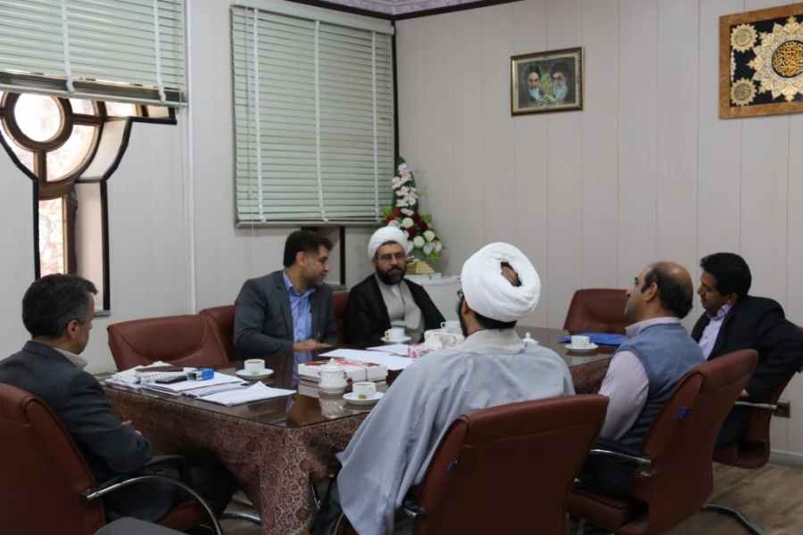 دیدار مسئولین بسیج دانشجویی استان یزد با مدیر امور پردیس های استان در ایام الله دهه فجر
 5