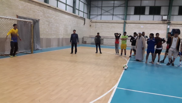 مسابقه جام چهلمین فجر انقلاب اسلامی بین حوزه و دانشگاه برگزار شد.