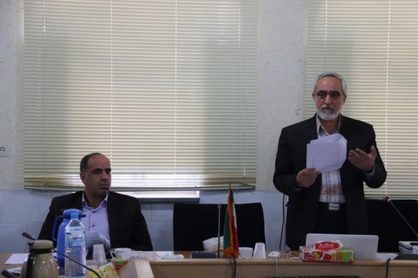 برگزاری دوره توانمند سازی کارورزی مدرسان پردیس های استان یزد
 6