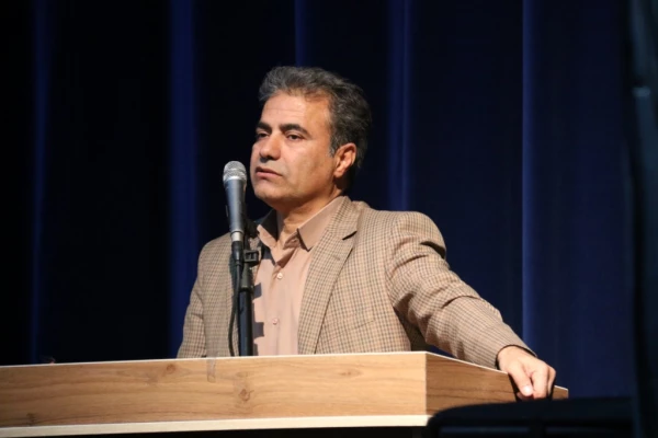 برگزاری جلسه فرهنگی در دانشگاه فرهنگیان یزد با حضور مدیر کل آموزش و پرورش استان

 3