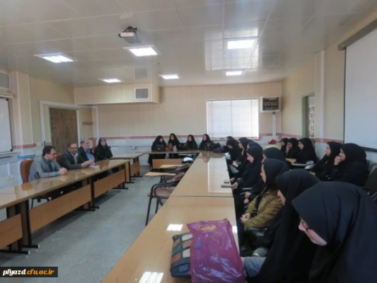 جلسه مسئولین امور اداری و هسته گزینش اداره کل آموزش و پرورش استان با دانشجویان ورودی 94 2