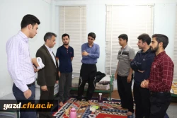 رئیس دانشگاه فرهنگیان یزد از سراهای دانشجویی به صورت سرزده بازدید کرد.
 2