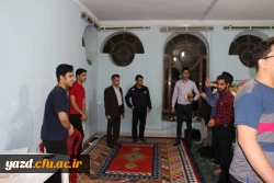 رئیس دانشگاه فرهنگیان یزد از سراهای دانشجویی به صورت سرزده بازدید کرد.
 3
