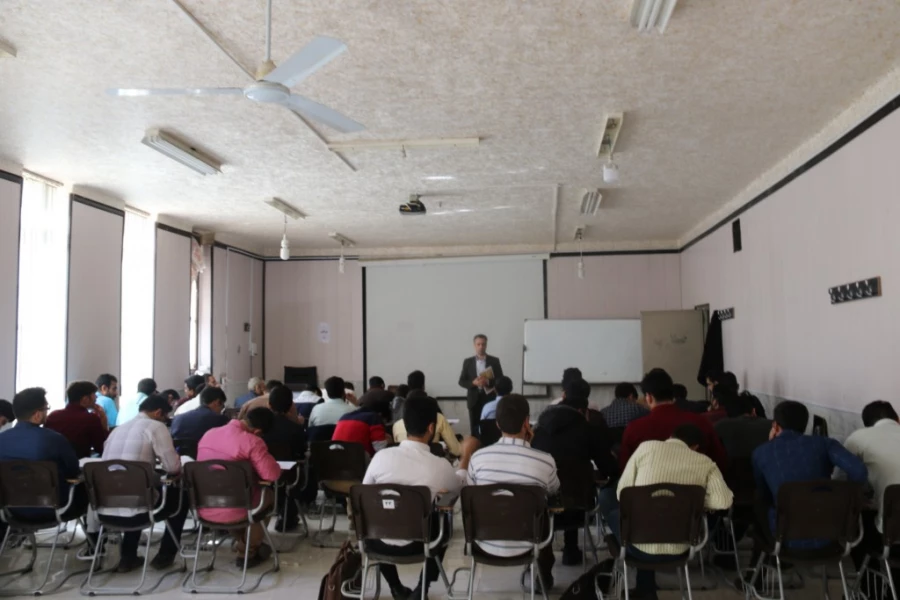 در پردیس شهیدان پاک نژاد یزد برگزار گردید:

نشست آشنایی دانشجومعلمان با قوانین و مقررات هسته گزینش آموزش و پرورش
 5