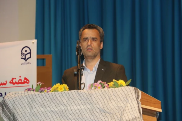 برگزاری کارگاه آموزشی به همت امور دانشجویی در پردیس شهیدان پاک نژاد یزد
 3