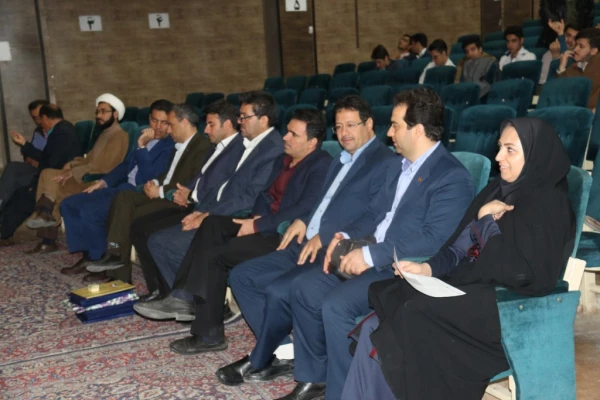 برگزاری کارگاه آموزشی به همت امور دانشجویی در پردیس شهیدان پاک نژاد یزد
 6