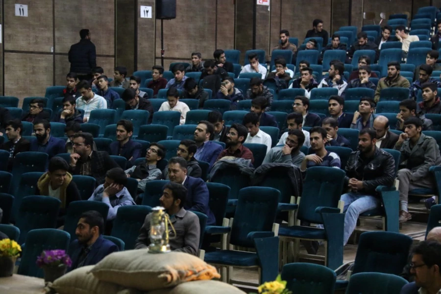 با همت بسیج دانشجویی دانشگاه برگزار شد :

کنگره بزرگداشت شهدای دانشجو معلم دانشگاه فرهنگیان یزد 
 2