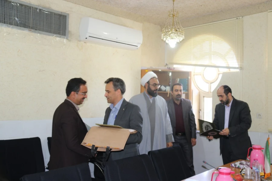 برگزاری مراسم تودیع و معارفه مسئول حراست دانشگاه فرهنگیان یزد
 15