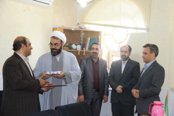 برگزاری مراسم تودیع و معارفه مسئول حراست دانشگاه فرهنگیان یزد
 17