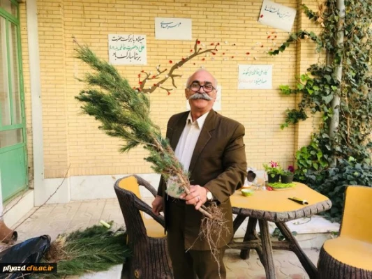 روز درختکاری در پردیس فاطمه الزهرا (س) یزد 2