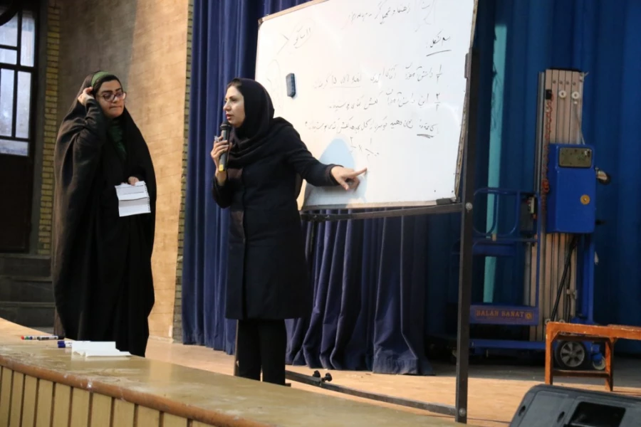 برگزاری کارگاه آموزشی روش تدریس و بررسی کتب ریاضی ابتدایی در دانشگاه فرهنگیان یزد
 8