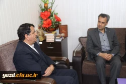 در دیدار مسئولین دانشگاه فرهنگیان استان با معاون سیاسی امنیتی استانداری یزد مطرح شد:

اعلام حمایت معاون سیاسی امنیتی استانداری یزد از رسالت های دانشگاه فرهنگیان 3