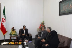 در دیدار مسئولین دانشگاه فرهنگیان استان با معاون سیاسی امنیتی استانداری یزد مطرح شد:

اعلام حمایت معاون سیاسی امنیتی استانداری یزد از رسالت های دانشگاه فرهنگیان 4