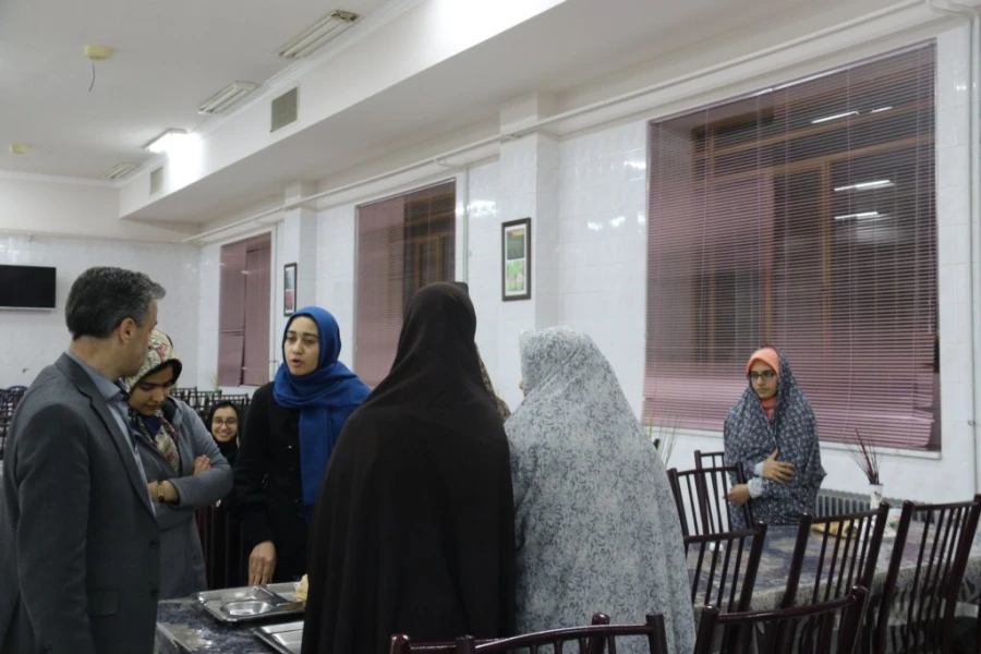 بازدید سرزده مدیر امور پردیس های استان یزد از مجموعه خوابگاهی پردیس فاطمه الزهرا (س) 
 6