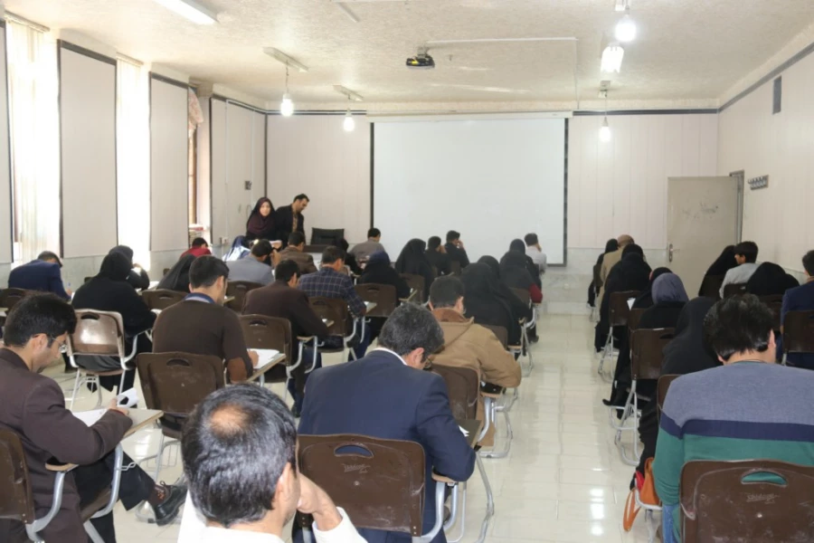 در پردیس شهیدان پاک نژاد یزد برگزار شد:

برگزاری آزمون دروس غیرحضوری مهارت آموزان ماده 28 ( پذیرفته شدگان آزمون استخدامی آموزش و پرورش ورودی 96) 3