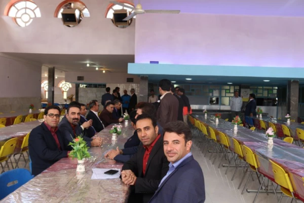 نشست صمیمانه پایان سال مدیر امور پردیس های استان با همکاران دانشگاه فرهنگیان یزد در آستانه عید باستانی نوروز 
 3