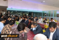 نشست صمیمانه پایان سال مدیر امور پردیس های استان با همکاران دانشگاه فرهنگیان یزد در آستانه عید باستانی نوروز 
 15