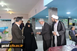 نشست صمیمانه پایان سال مدیر امور پردیس های استان با همکاران دانشگاه فرهنگیان یزد در آستانه عید باستانی نوروز 
 18