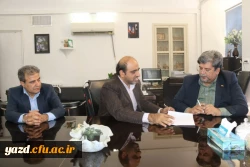 در راستای برگزاری جشنواره کشوری فرهنگی دانشجومعلمان دانشگاه فرهنگیان برگزار شد:

جلسه هماهنگی دانشگاه فرهنگیان یزد با کانون پرورش فکری استان
 5