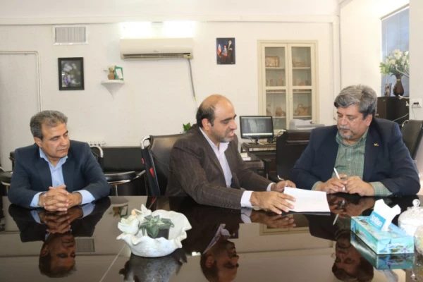 در راستای برگزاری جشنواره کشوری فرهنگی دانشجومعلمان دانشگاه فرهنگیان برگزار شد:

جلسه هماهنگی دانشگاه فرهنگیان یزد با کانون پرورش فکری استان
 5