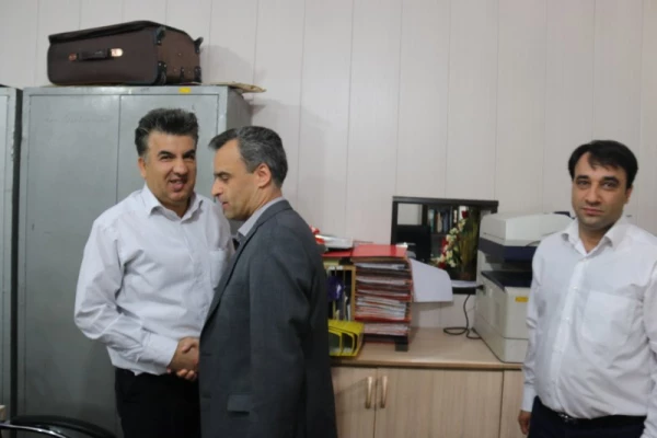 در اولین روز کاری سال جدید انجام شد:

دیدار مدیر استانی دانشگاه فرهنگیان یزد با کارکنان واحدهای مختلف پردیس شهیدان پاک نژاد 
 6