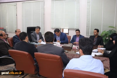 برگزاری نشست مدیر استانی دانشگاه فرهنگیان یزد با کارمندان حوزه معاونت آموزشی، پژوهشی و فرهنگی پردیس شهیدان پاک نژاد در اولین روز کاری سال جدید