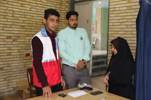 بلایای طبیعی در کمین همه ماست ، همانگونه که از دیگران در وقت گرفتاری ها انتظار داریم ، همانگونه گرفتاران را دریابیم.

حمایت دانشگاه فرهنگیان یزد از سیل زدگان
 3