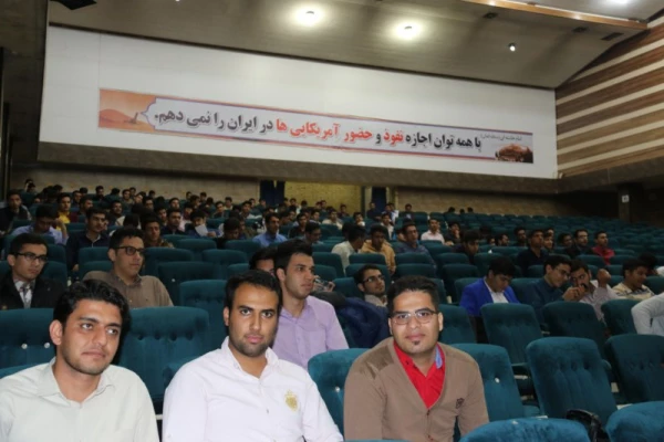 بلایای طبیعی در کمین همه ماست ، همانگونه که از دیگران در وقت گرفتاری ها انتظار داریم ، همانگونه گرفتاران را دریابیم.

حمایت دانشگاه فرهنگیان یزد از سیل زدگان
 5