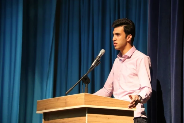 بلایای طبیعی در کمین همه ماست ، همانگونه که از دیگران در وقت گرفتاری ها انتظار داریم ، همانگونه گرفتاران را دریابیم.

حمایت دانشگاه فرهنگیان یزد از سیل زدگان
 8