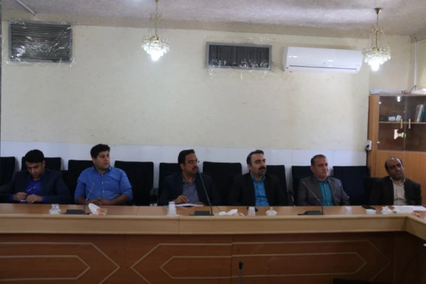 نشست مدیر استانی دانشگاه فرهنگیان یزد با کارمندان حوزه معاونت دانشجویی و توسعه منابع پردیس شهیدان پاک نژاد 
 4