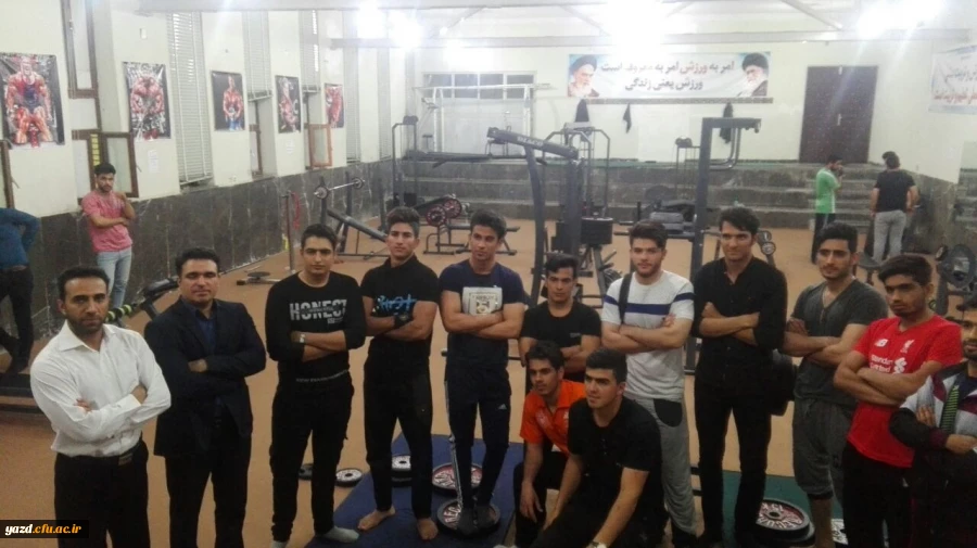 برگزاری مسابقات پرس سینه دانشجو معلمان پردیس شهیدان پاک نژاد یزد
 3