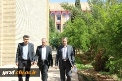 گزارش تصویری از بازدید آقای فراهانی معاون مدیرکل اعتبارات، تعهدات و درآمدها و آقای مجیدی رئیس اداره حقوقی، قراردادها و املاک سازمان مرکزی از دانشگاه فرهنگیان یزد 6