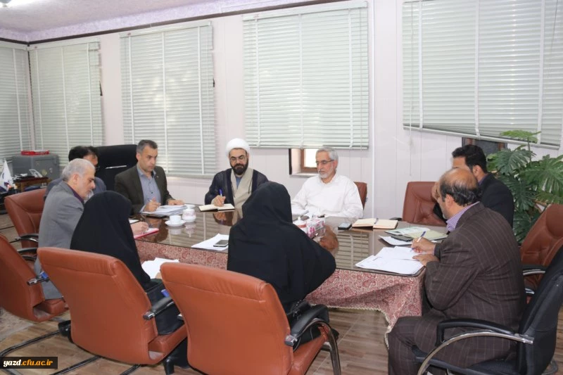 یست و نهمین جشنواره فرهنگی و اجتماعی در بخش های ادبی، پژوهشی و نرم افزار به میزبانی دانشگاه فرهنگیان یزد برگزار می شود.
 2