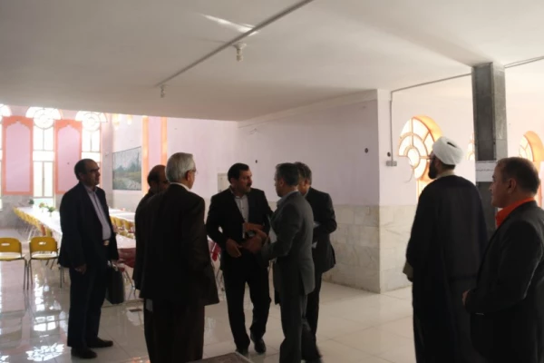 نشست هم اندیشی اساتید و کارکنان پردیس شهیدان پاک نژاد یزد با دکتر خاکی معاونت محترم طرح و برنامه و توسعه منابع دانشگاه فرهنگیان 
 5