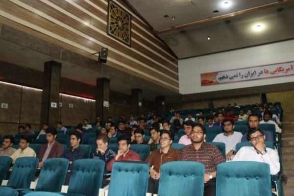 همایش ساعت فرهنگی با حضور دانش آموختگان موفق پردیس شهیدان پاک نژاد:

تجارب ارزنده، باید ها و نباید های دانشجو معلمی 
 9