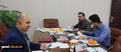 بررسی آثار دریافتی و ارسال به داوران